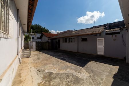 Casa à venda com 883m², 8 quartos e 6 vagasÁrea externa