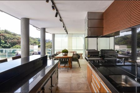 Casa à venda com 700m², 4 quartos e 6 vagas
