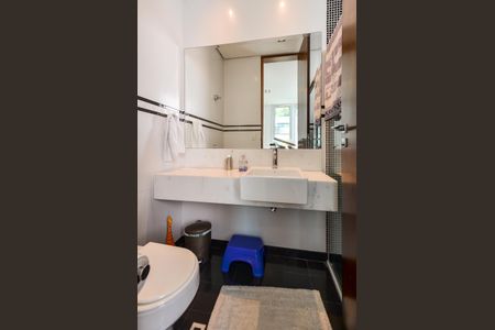Casa à venda com 700m², 4 quartos e 6 vagas