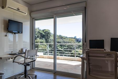 Casa à venda com 700m², 4 quartos e 6 vagas Casa à venda com 700m², 4 quartos e 6 vagasSuíte 2