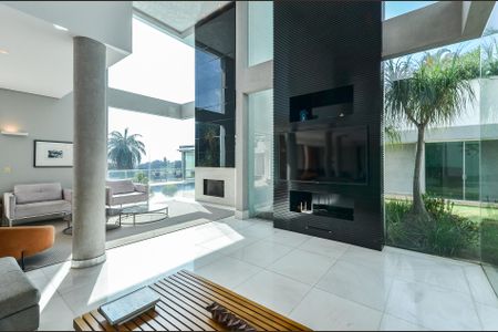 Casa à venda com 700m², 4 quartos e 6 vagas