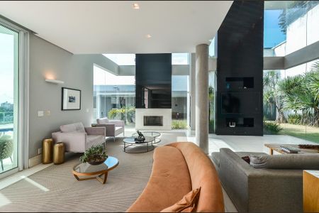 Casa à venda com 700m², 4 quartos e 6 vagas