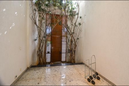 Casa à venda com 700m², 4 quartos e 6 vagas