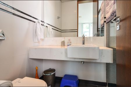 Casa à venda com 700m², 4 quartos e 6 vagas