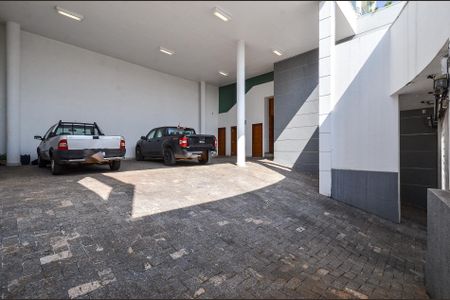 Casa à venda com 700m², 4 quartos e 6 vagas