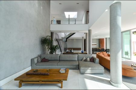 Casa à venda com 700m², 4 quartos e 6 vagas