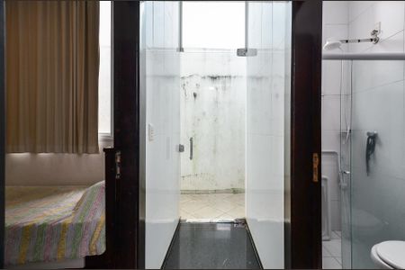 Casa à venda com 700m², 4 quartos e 6 vagas