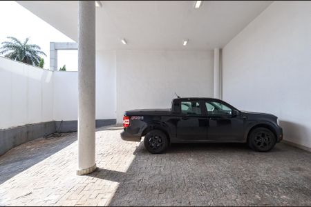 Casa à venda com 700m², 4 quartos e 6 vagas