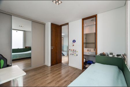 Casa à venda com 700m², 4 quartos e 6 vagas