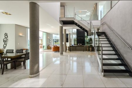 Casa à venda com 700m², 4 quartos e 6 vagas