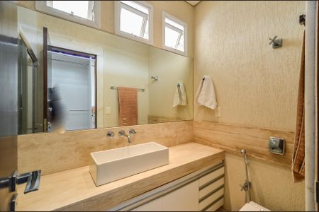 Casa à venda com 700m², 4 quartos e 6 vagas