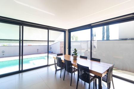 Casa de condomínio à venda com 450m², 3 quartos e 4 vagasSala de Jantar