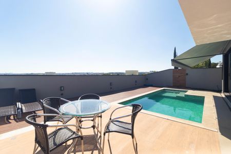 Casa de condomínio à venda com 450m², 3 quartos e 4 vagasPiscina