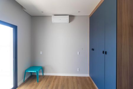 Casa de condomínio à venda com 450m², 3 quartos e 4 vagasSuíte 2