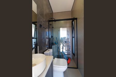 Casa de condomínio à venda com 450m², 3 quartos e 4 vagasBanheiro de Serviço