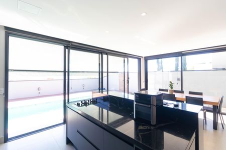 Casa de condomínio à venda com 450m², 3 quartos e 4 vagasChurrasqueira