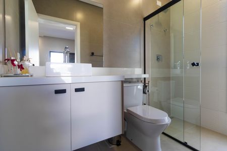 Casa de condomínio à venda com 450m², 3 quartos e 4 vagasBanheiro da Suíte 3