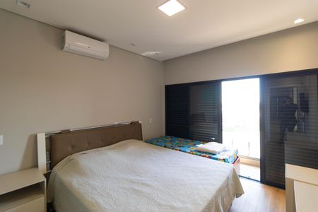 Casa de condomínio à venda com 450m², 3 quartos e 4 vagasSuíte 1