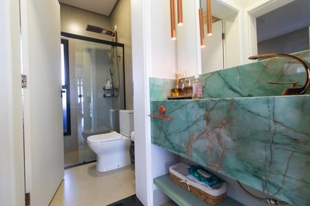 Casa de condomínio à venda com 450m², 3 quartos e 4 vagasBanheiro Social