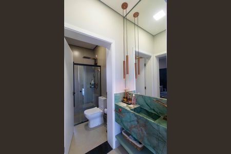 Casa de condomínio à venda com 450m², 3 quartos e 4 vagasBanheiro Social