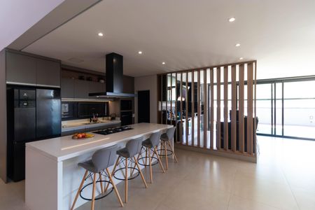 Casa de condomínio à venda com 450m², 3 quartos e 4 vagasCozinha