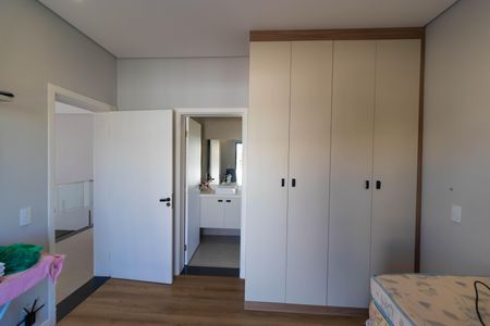 Casa de condomínio à venda com 450m², 3 quartos e 4 vagasSuíte 3