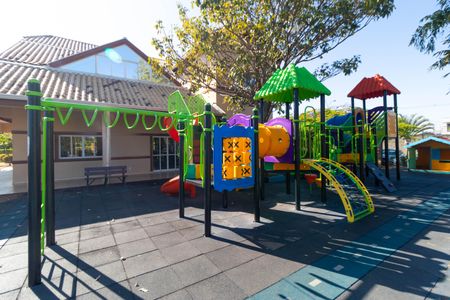 Casa de condomínio à venda com 450m², 3 quartos e 4 vagasÁrea comum - Playground