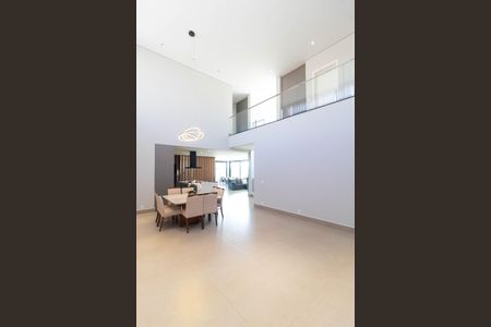 Casa de condomínio à venda com 450m², 3 quartos e 4 vagasSala