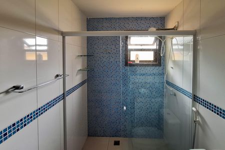 Casa à venda com 360m², 2 quartos e 3 vagasBanheiro Social