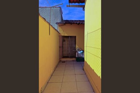 Casa à venda com 360m², 2 quartos e 3 vagasQuintal