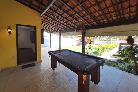 Casa à venda com 360m², 2 quartos e 3 vagasQuintal