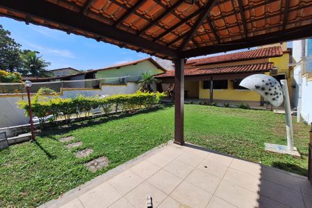 Casa à venda com 360m², 2 quartos e 3 vagasQuintal