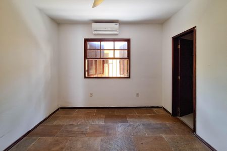 Casa à venda com 360m², 2 quartos e 3 vagasQuarto 1