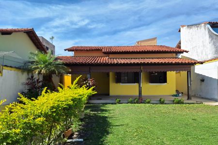 Casa à venda com 360m², 2 quartos e 3 vagasQuintal