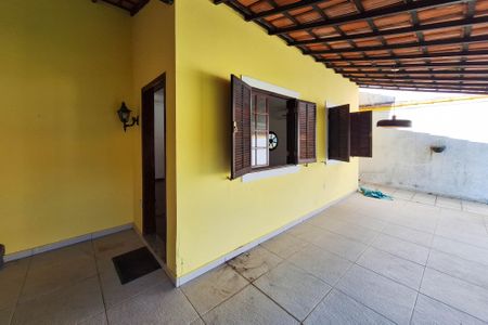 Casa à venda com 360m², 2 quartos e 3 vagasQuintal