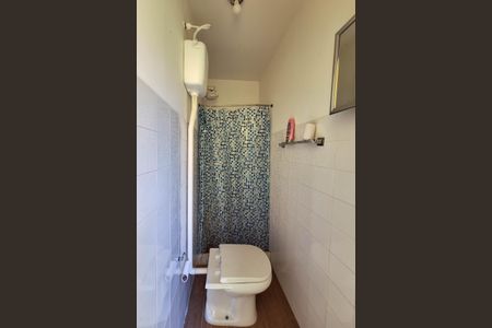 Casa à venda com 360m², 2 quartos e 3 vagasBanheiro de serviço