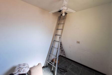 Casa à venda com 360m², 2 quartos e 3 vagasQuarto de Serviço