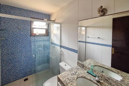 Casa à venda com 360m², 2 quartos e 3 vagasBanheiro Social