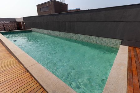 Apartamento à venda com 34m², 1 quarto e sem vaga Apartamento à venda com 34m², 1 quarto e sem vagaÁrea comum - Piscina