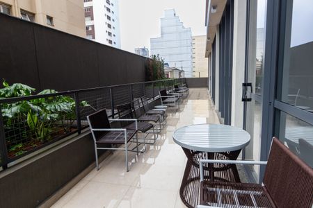 Apartamento à venda com 34m², 1 quarto e sem vaga Apartamento à venda com 34m², 1 quarto e sem vagaÁrea comum - Salão de Festas