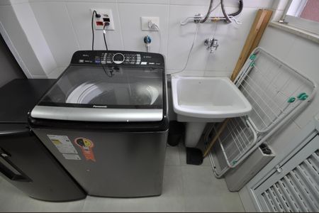 Apartamento à venda com 82m², 3 quartos e 2 vagasÁrea de serviço