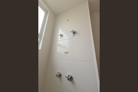 Apartamento à venda com 90m², 2 quartos e 1 vaga Apartamento à venda com 90m², 2 quartos e 1 vagaBanheiro Social