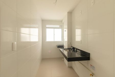 Apartamento à venda com 90m², 2 quartos e 1 vaga Apartamento à venda com 90m², 2 quartos e 1 vagaCozinha e Área de Serviço