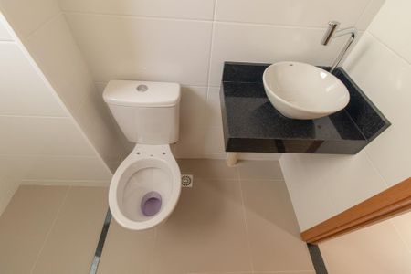 Apartamento à venda com 90m², 2 quartos e 1 vaga Apartamento à venda com 90m², 2 quartos e 1 vagaBanheiro Social