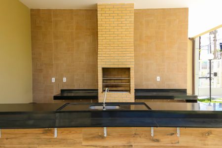 Apartamento para alugar com 40m², 2 quartos e sem vagaÁrea comum - Churrasqueira