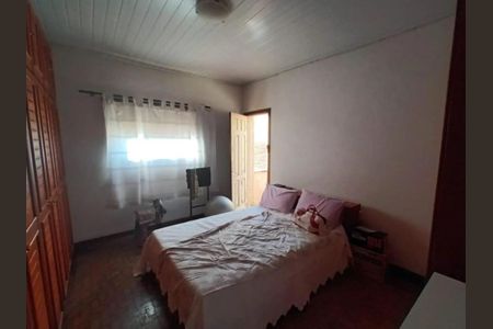 Casa à venda com 140m², 5 quartos e 4 vagasDormitório