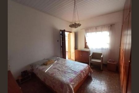 Casa à venda com 140m², 5 quartos e 4 vagasDormitório