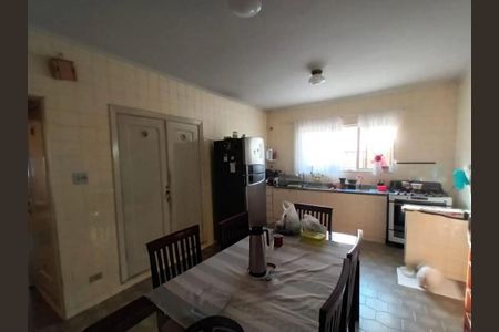 Casa à venda com 140m², 5 quartos e 4 vagasCozinha