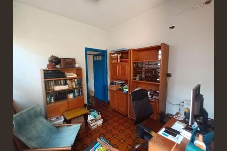 Casa à venda com 140m², 5 quartos e 4 vagasDormitório