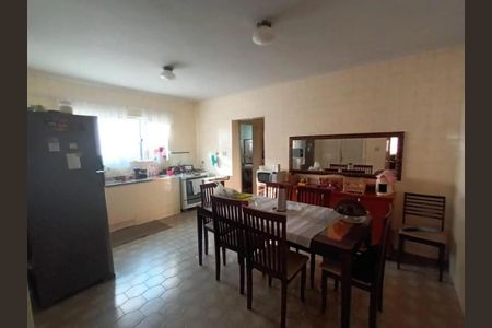 Casa à venda com 140m², 5 quartos e 4 vagasCozinha